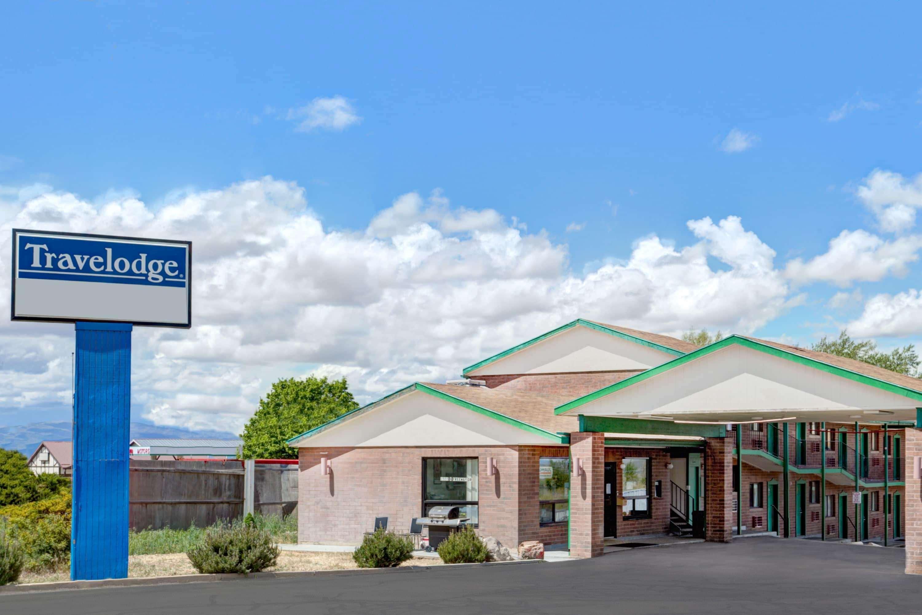 Travelodge By Wyndham Cedar
